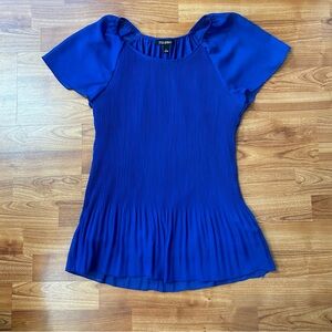 3/$20 Roz & Ali blue pleated blouse